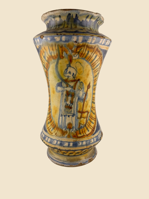 Sizilianischer Maiolica-Albarello, Caltagirone zugeschrieben, mit Darstellung eines Bischofsheiligen