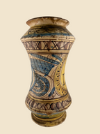 Seitenansicht des italienischen Maiolica-Albarello mit blauem und manganfarbenem Renaissance-Dekor